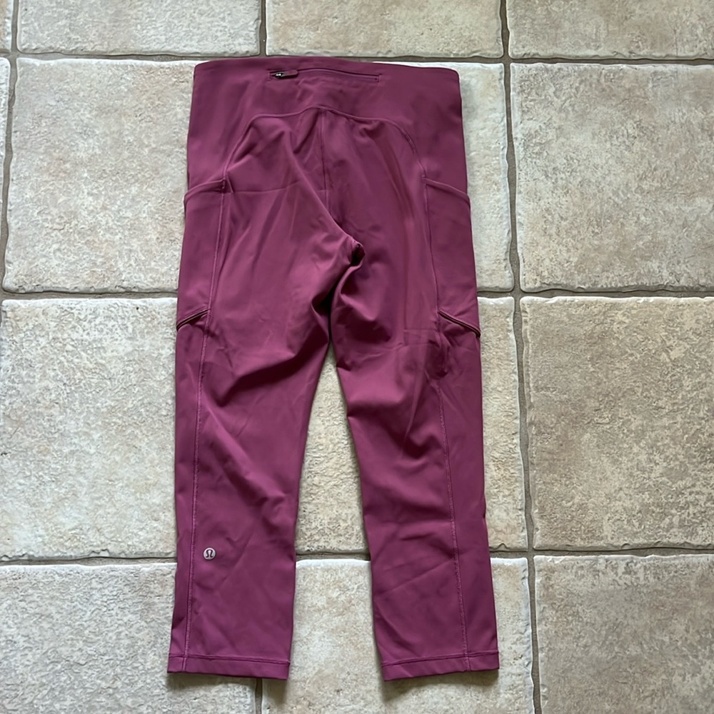 Lululemon leggings size 6